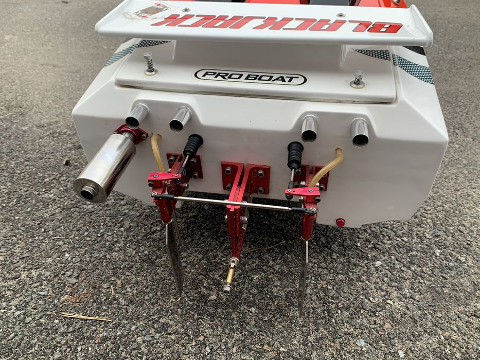 Катер Pro Boat Blackjack 55 /Catamaran/