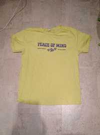 жёлтая футболка из Defacto