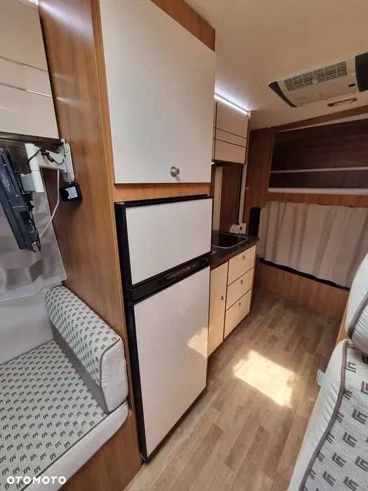 wynajem Kampera Campera 7 osobowy klima wczasy wakacje nocleg domek