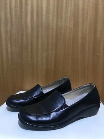 Sapatos femininos - Tamanho 39
