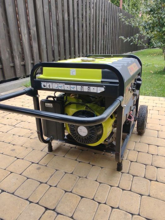 Бензиновий генератор GenPower GBG 110E (7,2 кВт)