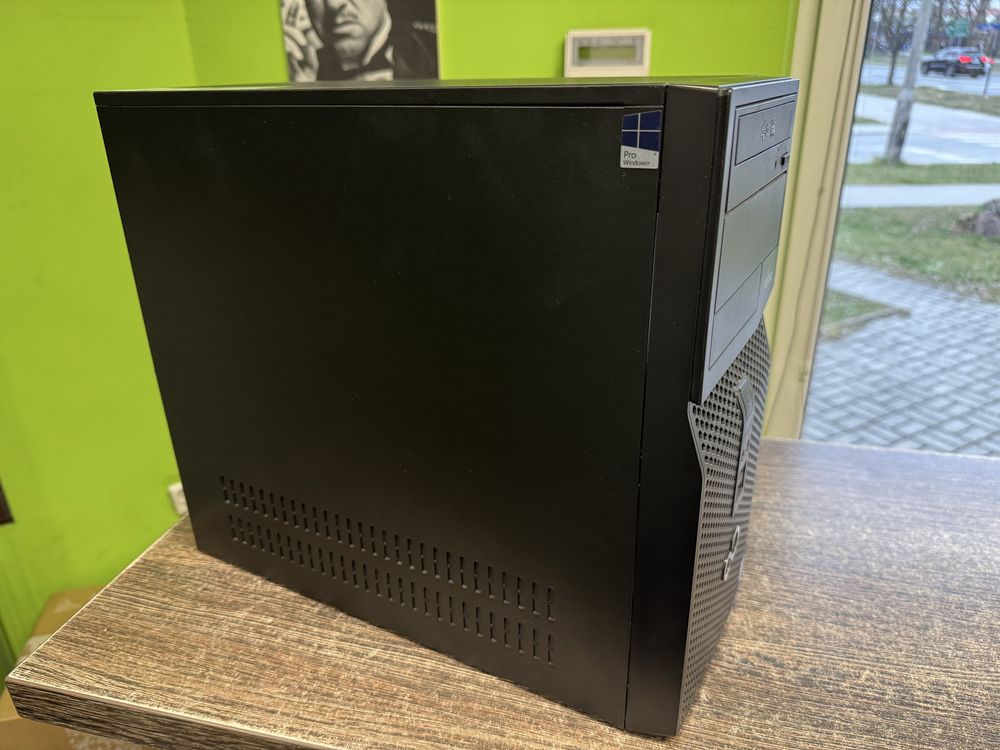 Komputer Stacjonarny Fujitsu Esprimo P556 i3-6100 8GB 128GB SSD