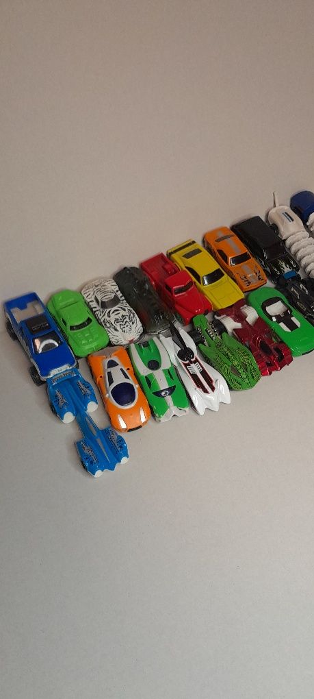 Продам Машинки Hot Wheels