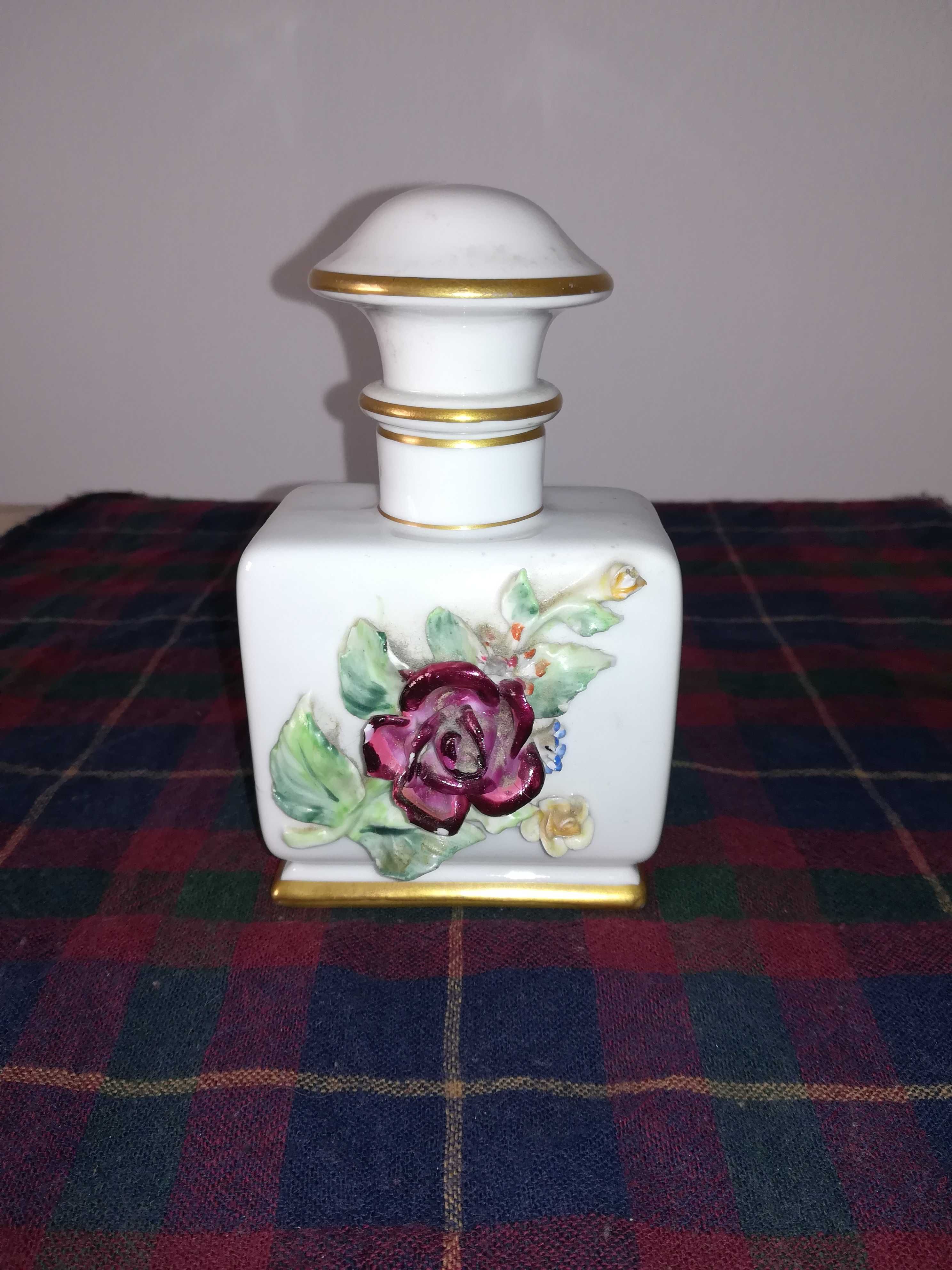 Miniatura em Porcelana: Frascos Perfume e sapatos (desde 15€)  Vintage