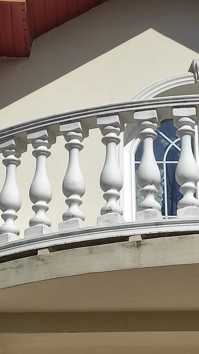 Sg tralki betonowe , balustrada betonowa  cena za całość 12 szt słupkó