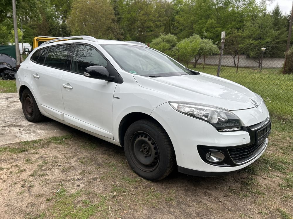 Renault Megane 3 bose na cześci OV369 maska zderzak drzwi lampa klapa