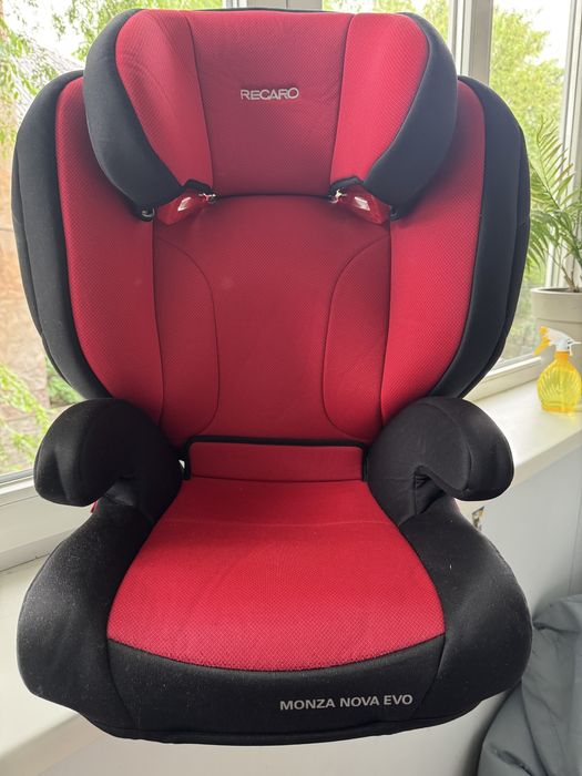 Recaro monza автокресло 3/12 лет izofix