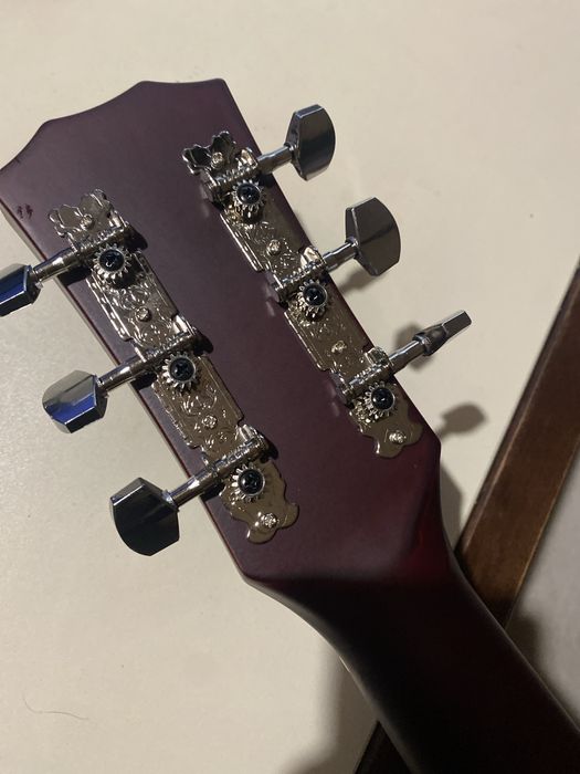 Гітара шестиструнна акустична