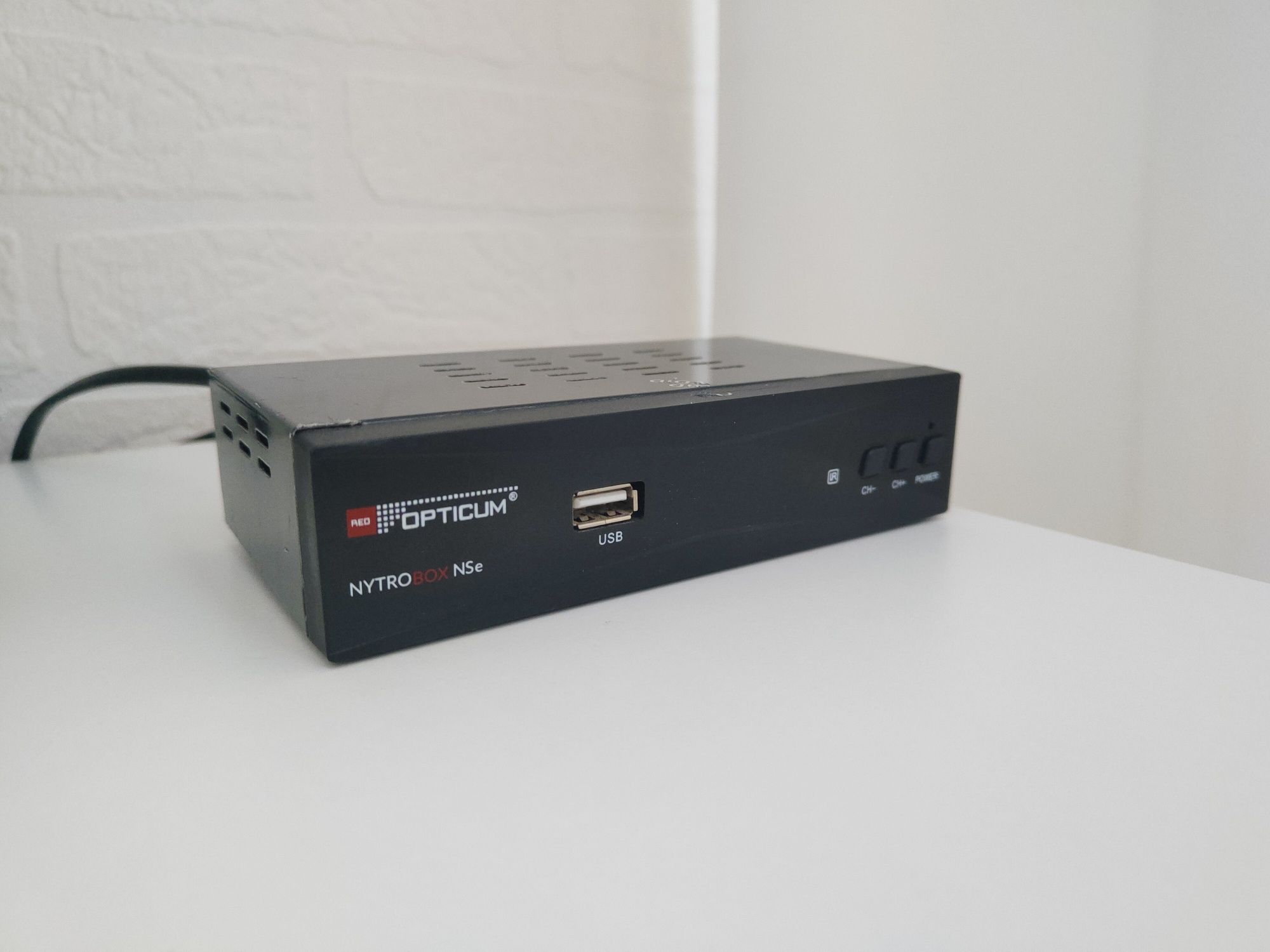 Dekoder DVB-T 2 z pilotem