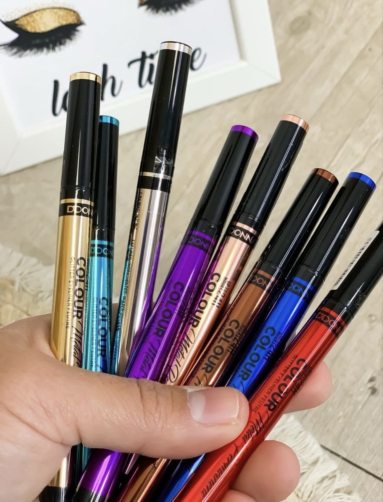 Eyeliner com Glitter