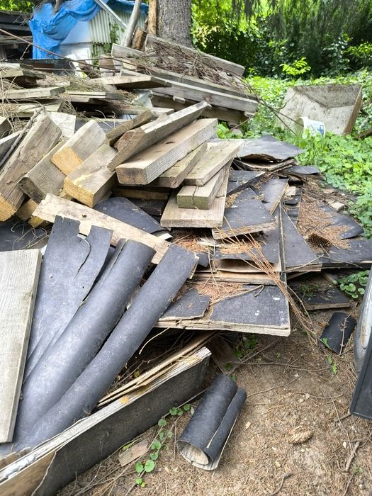 Oddam sklejkę szalunkową i drewno