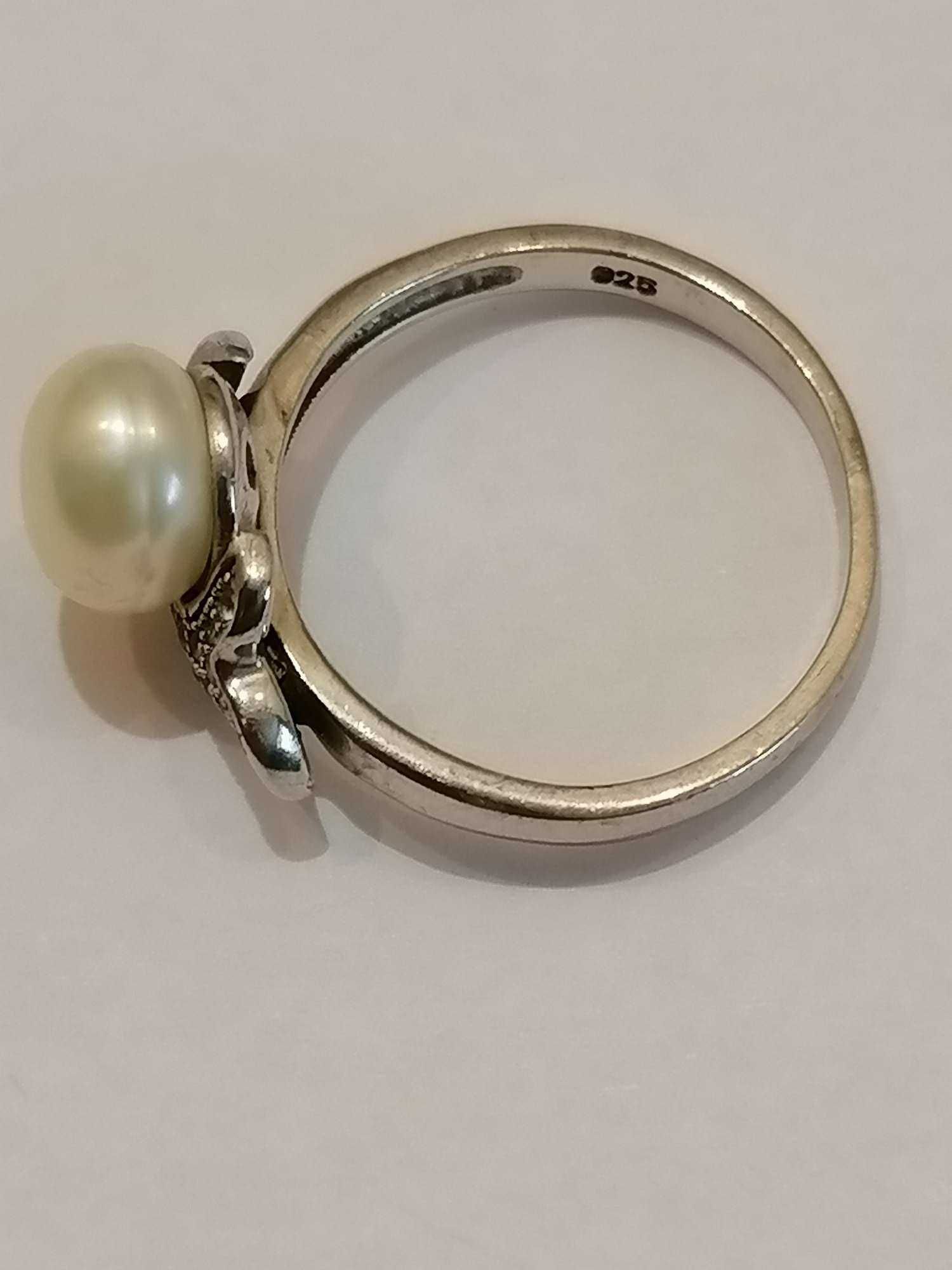 Кольцо, перстень серебро с натуральным жемчугом