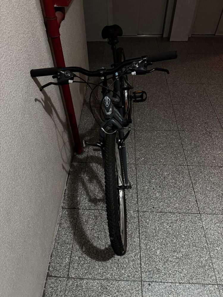 Vendo bicicleta nova