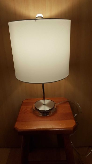 Lampa  stołowa z abażurem