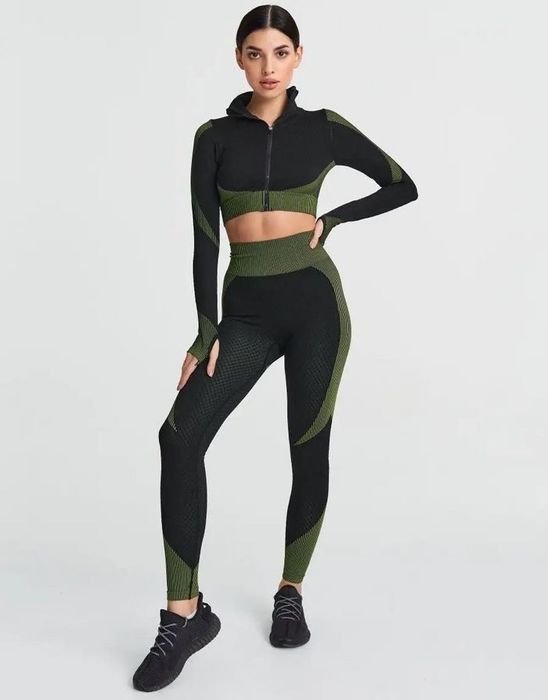 Костюм для фитнеса с-м