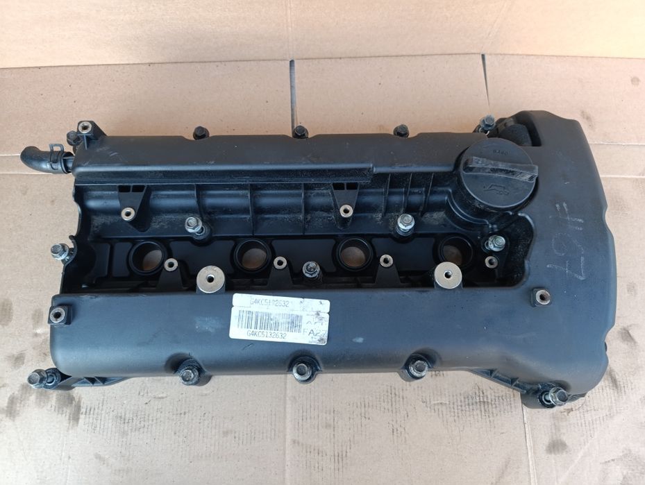 Кришка клапана 2.0 2.4 G4KC Kia Sportage  Hyundai Santa Fe Sonata
