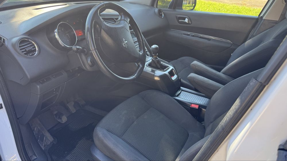Продам Автомобіль Peugeot 5008