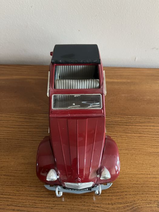 Sprzedam autko Citroëna 2CV 1:17 Solido