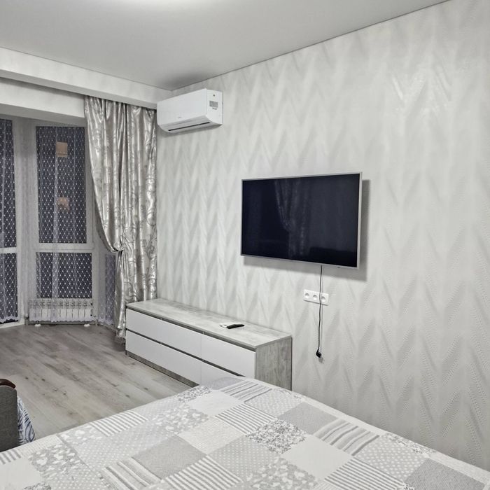 Посуточно ЖК Малинки . Малиновского 18