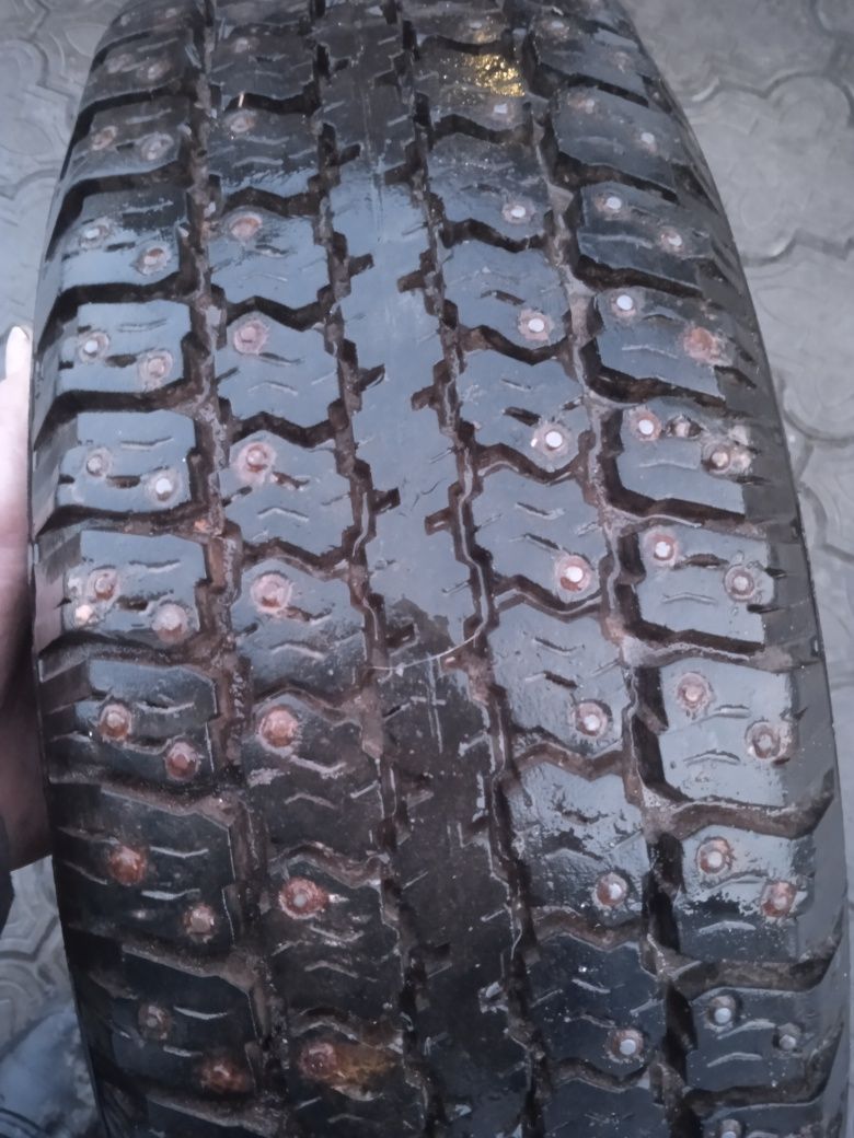 Зимняя резина 205/70 r15