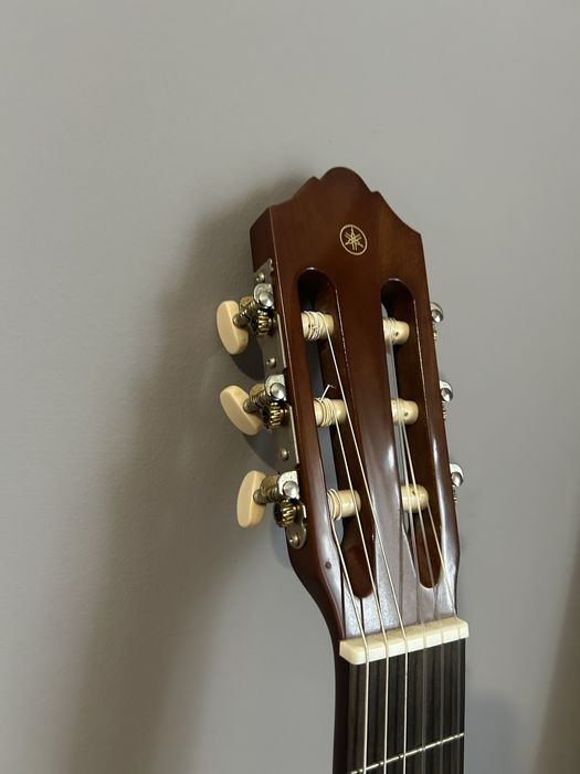 Yamaha C40 + Capa + Afinador + Pedal