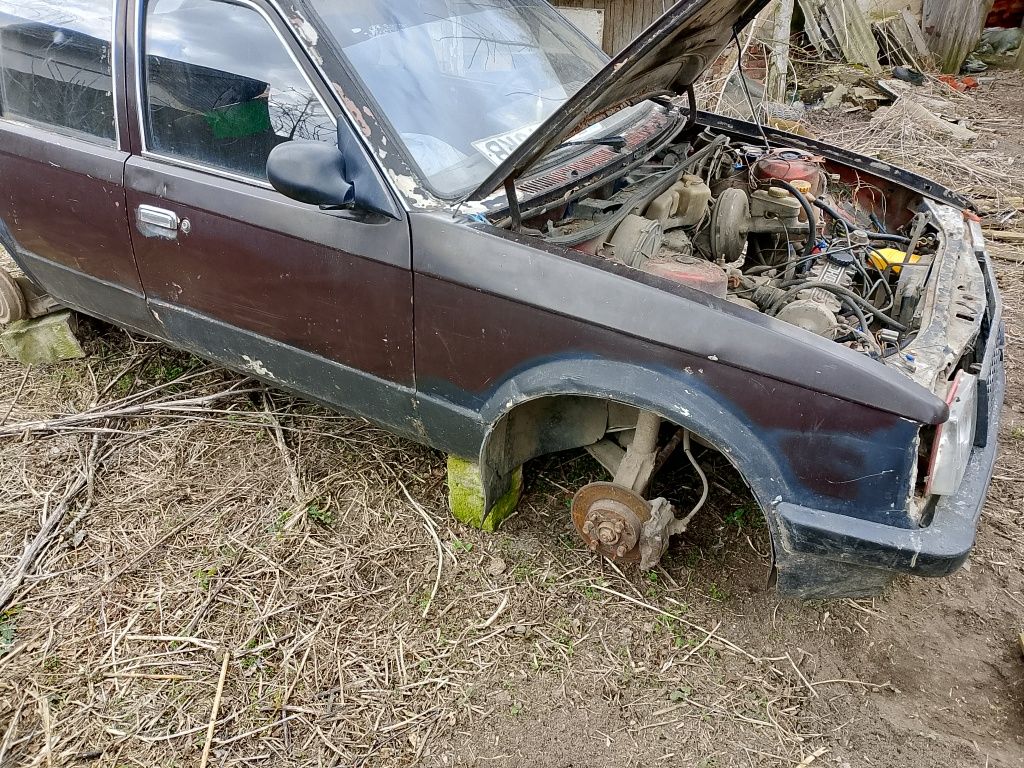 Продам мотор на опель кадет 1.6