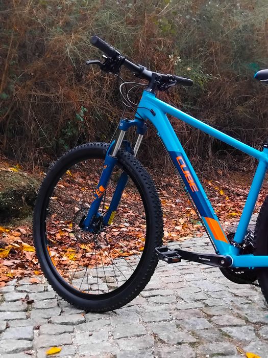 Bicicleta Cube 29" BTT (negociável)