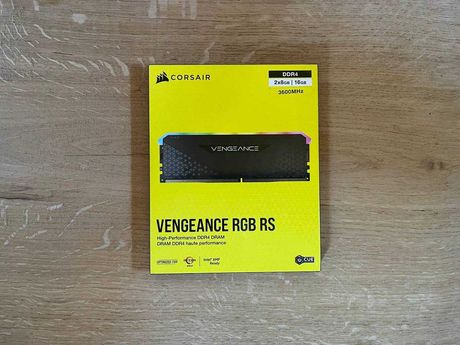 Corsair VENGEANCE RGB RS 16GB DDR4 3600MHz C18 (CMG16GX4M2D3600C18)