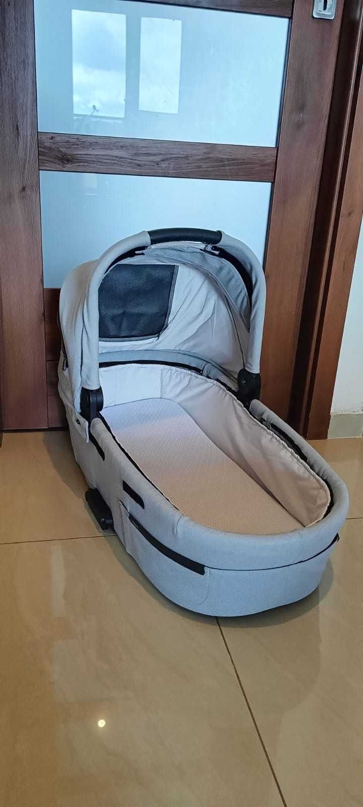 Sprzedam gondole Mutsy NIO, zadbana