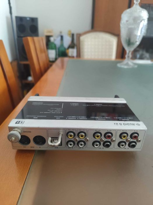 Aparelho Traktor audio 8