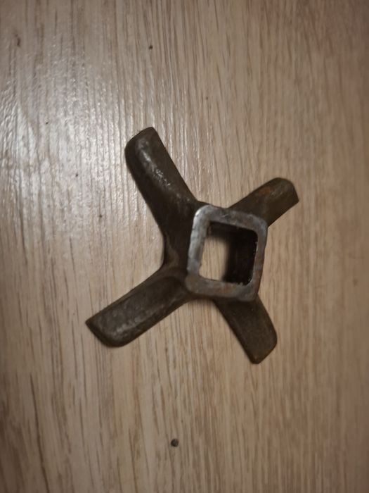 Nóż, ostrze do maszynki do mielenia mięsa, mocowanie kwadrat 12mm