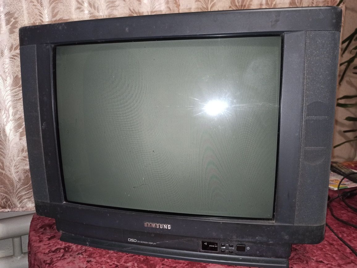 Продам телевизор Samsung