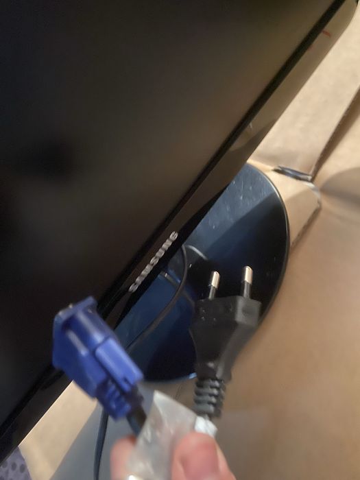 Monitor Samsung [Ótimo) - inclui cabo de energia e cabo VGA