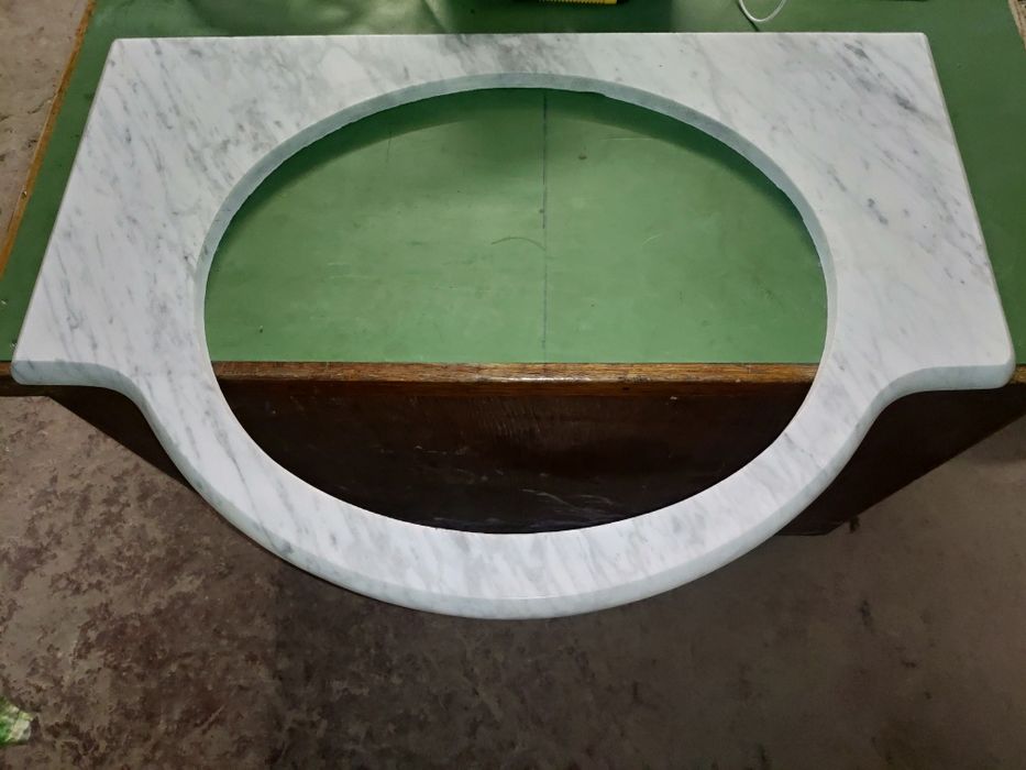 Мармурова стільниця (мраморная столешница)