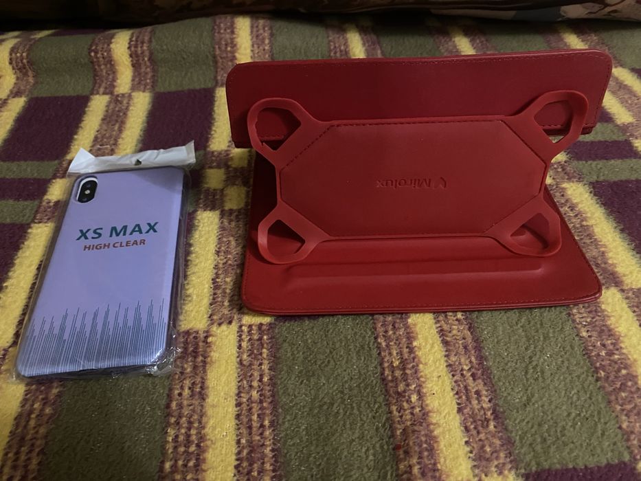 Чехол на планшет