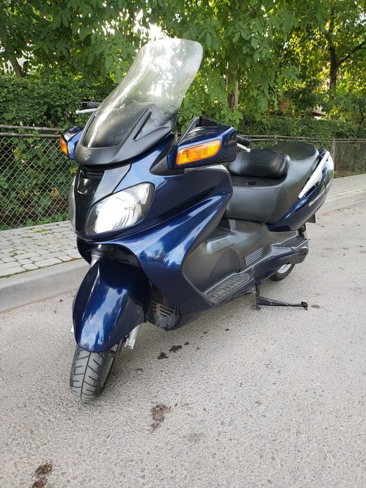 Suzuki Burgman AN650 SkyWave