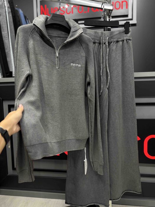 Жіночий костюм в‘язка