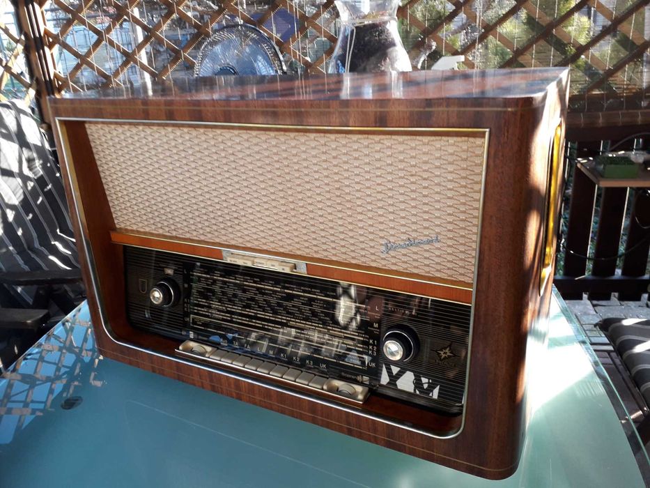 Radio lampowe stare Stradivari 2, po przeglądzie i renowacji.