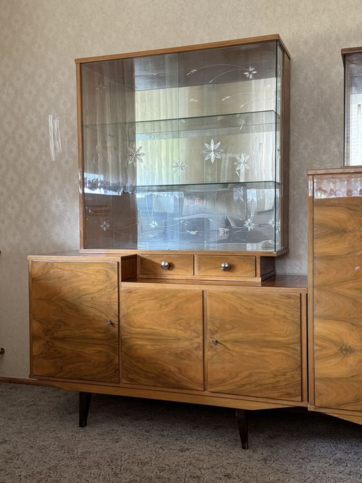 Stare meble vintage PRL kredens