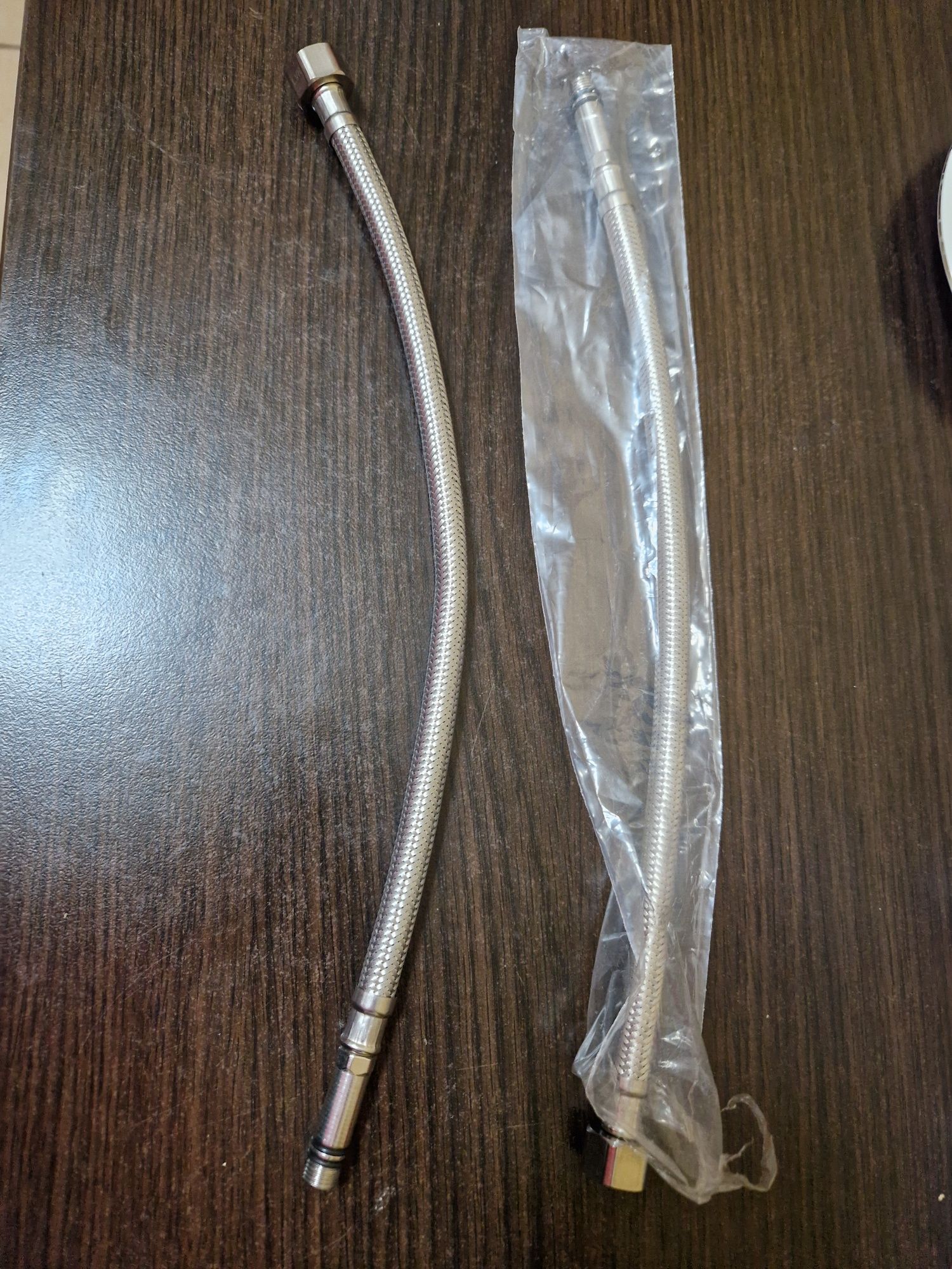 Komplet węży hydraulicznych 35 cm  do podłączenia baterii kranu zlewu