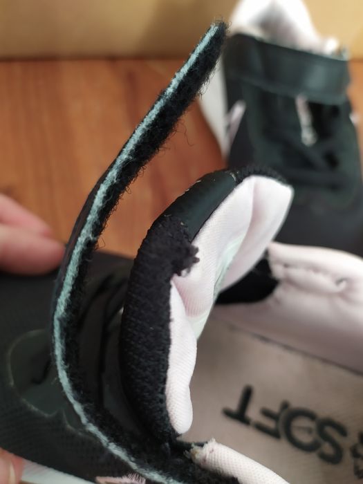 Nike czarne buty sportowe 33.5 Starrunner do biegania