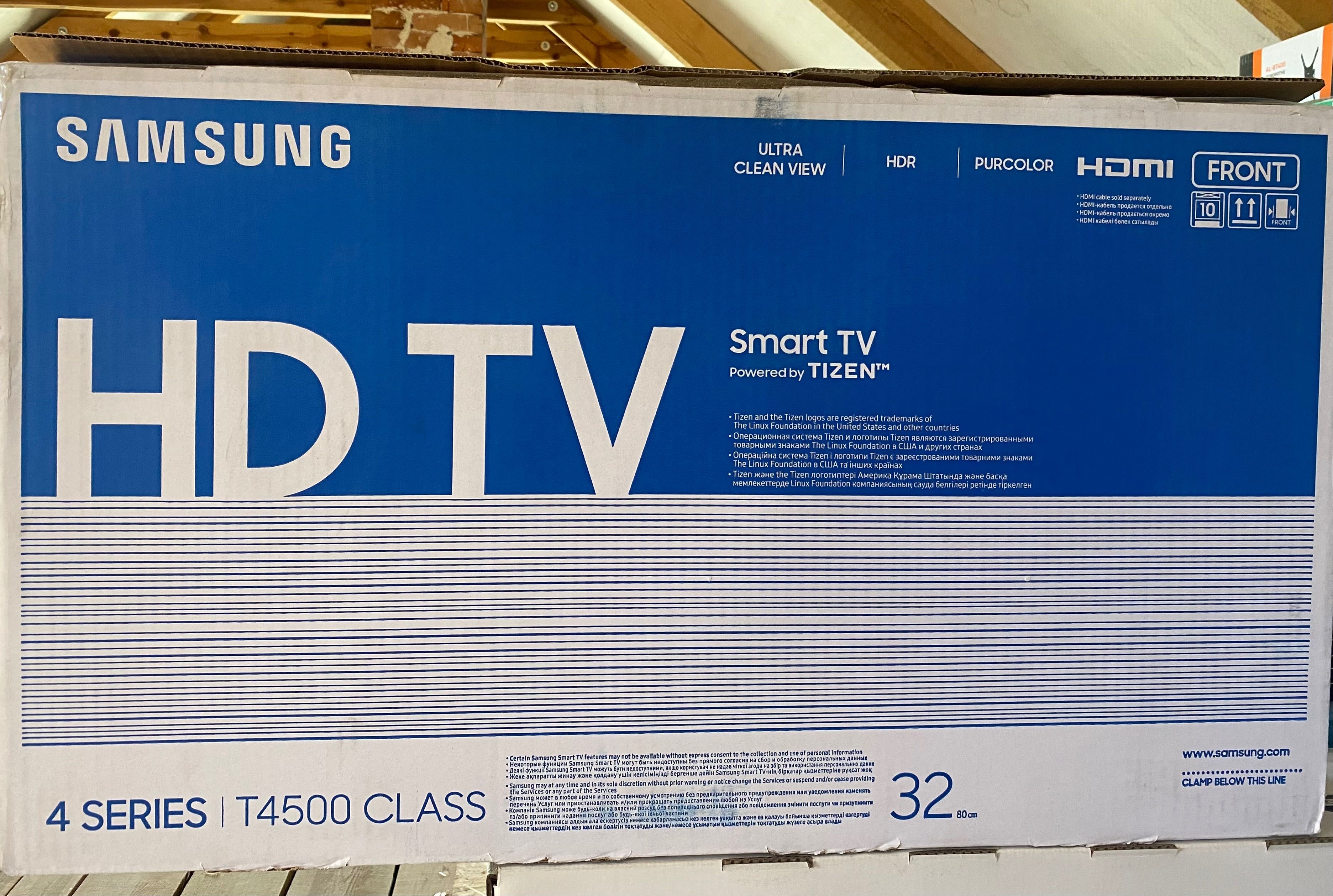 Телевізор SAMSUNG 32" HD Smart TV T4500
