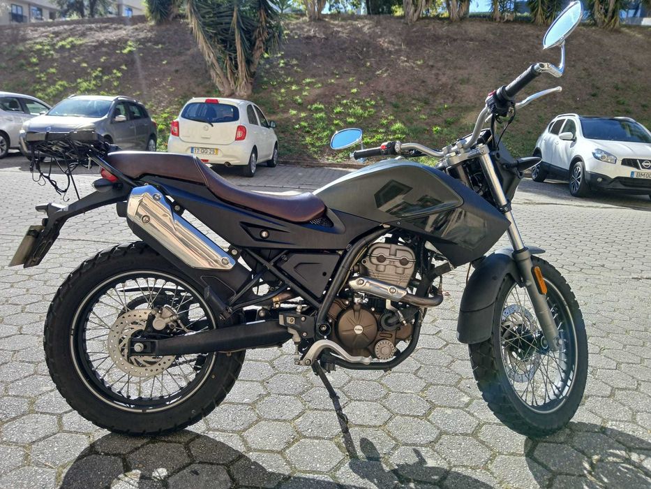 UM Scrambler 125cc