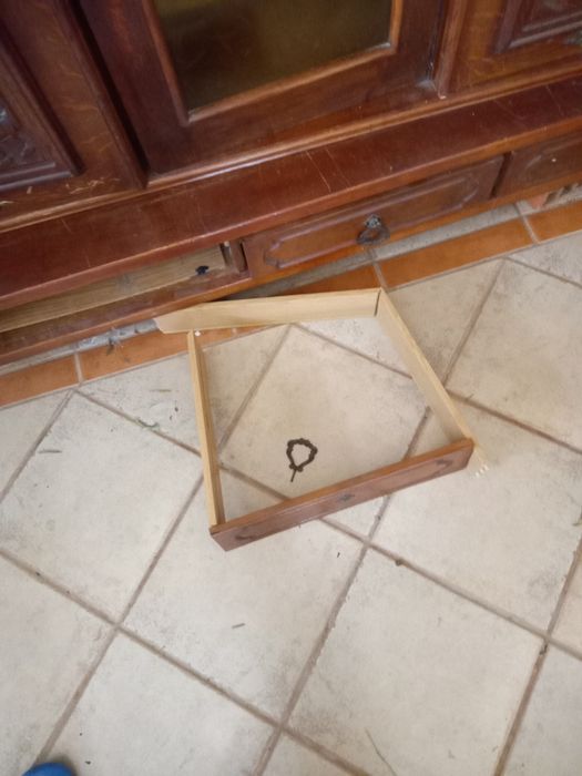 Armário de sala em madeira