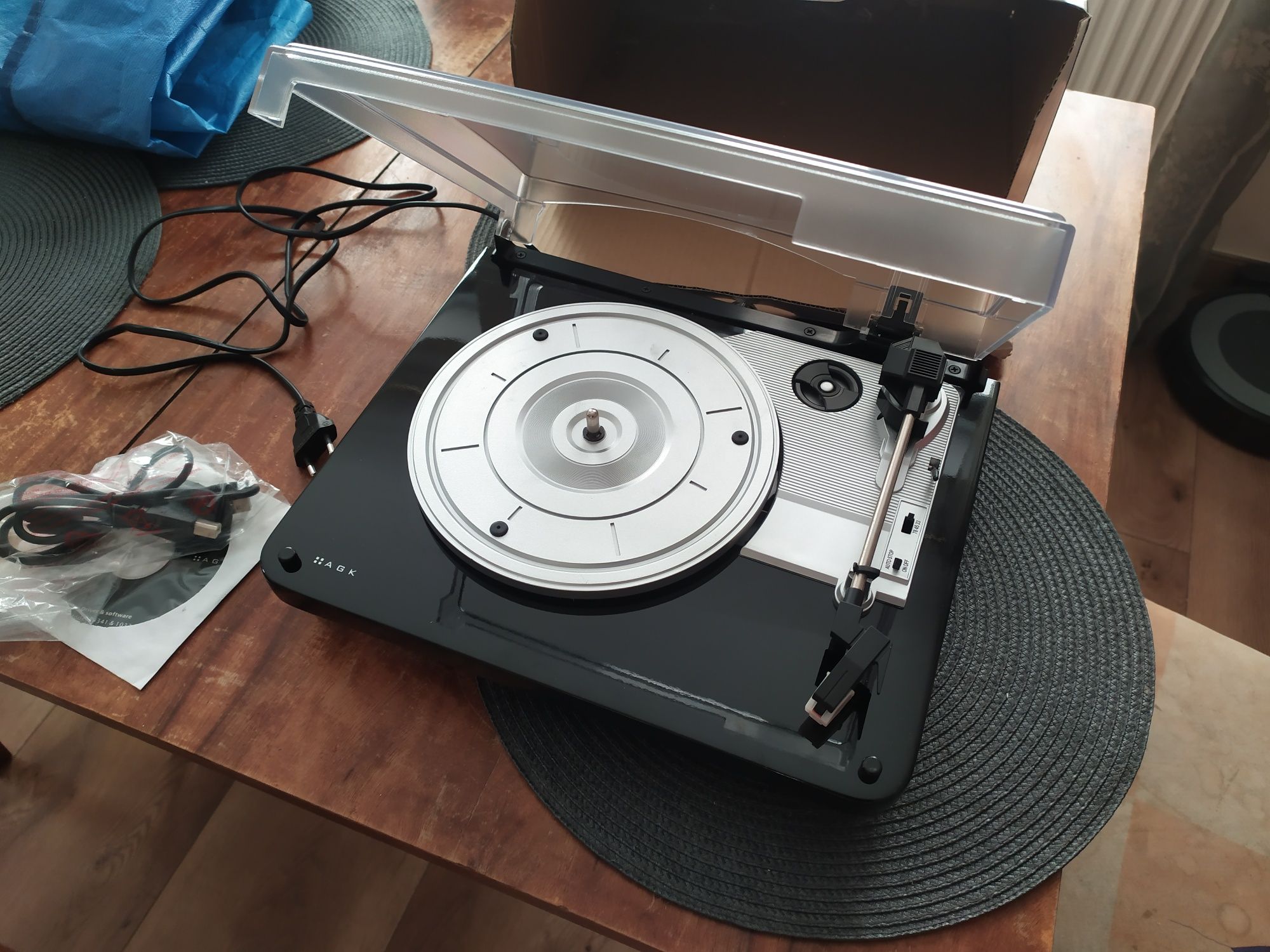 Gramofon AGK mini