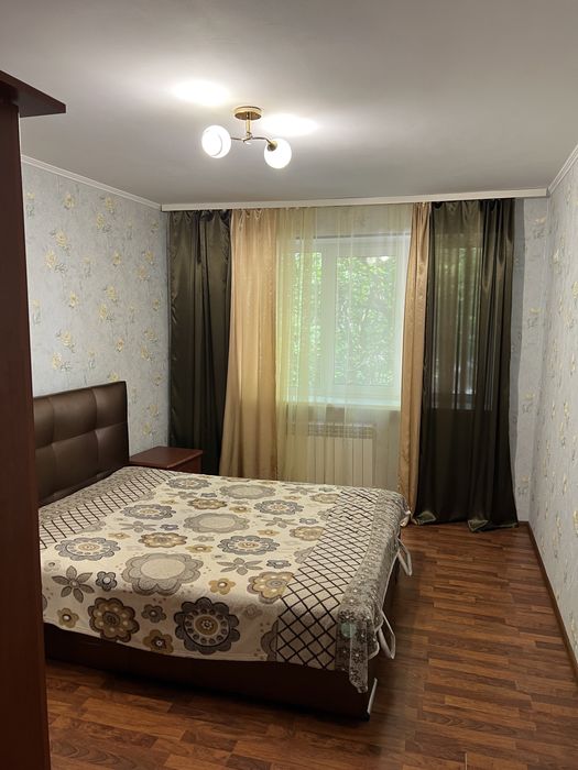 Здам 3 км. кв жд,авто вокзали. в центрі міста по добово 1300 за добу.