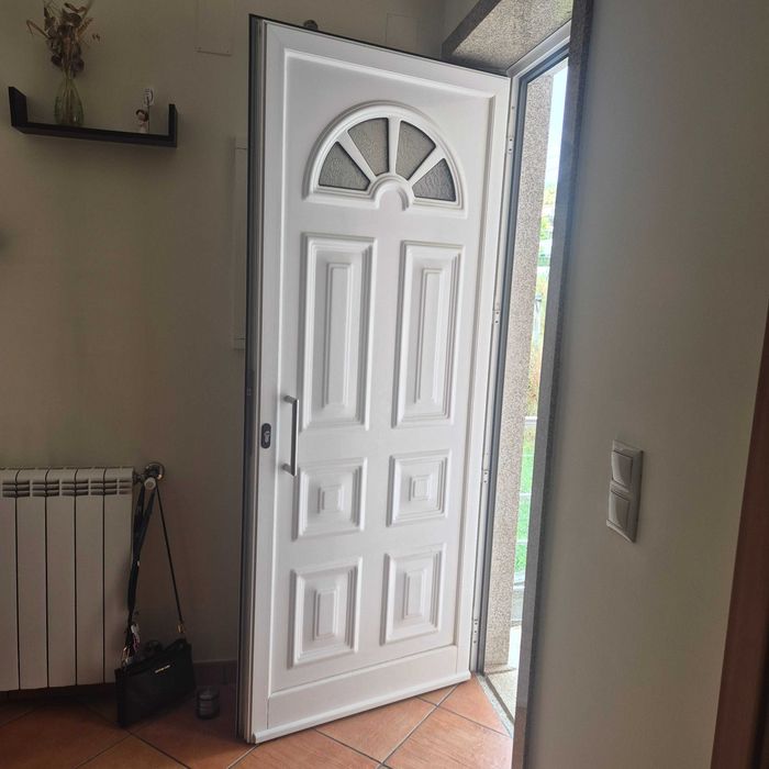 Janelas e portas em aluminium com vidro duplo