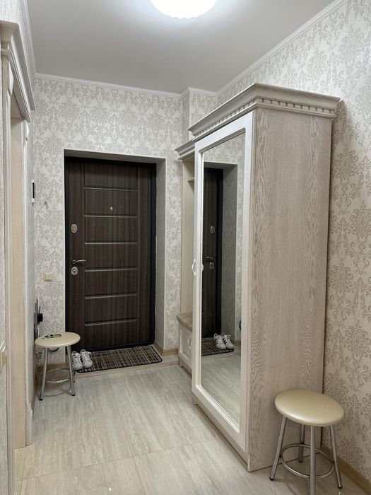 Шикарні апартаменти в центрі по  С.Бандери 23. Вільно