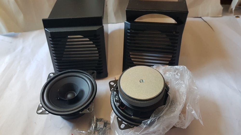 PANDA Fiat colunas caixas altifalantes suportes novo