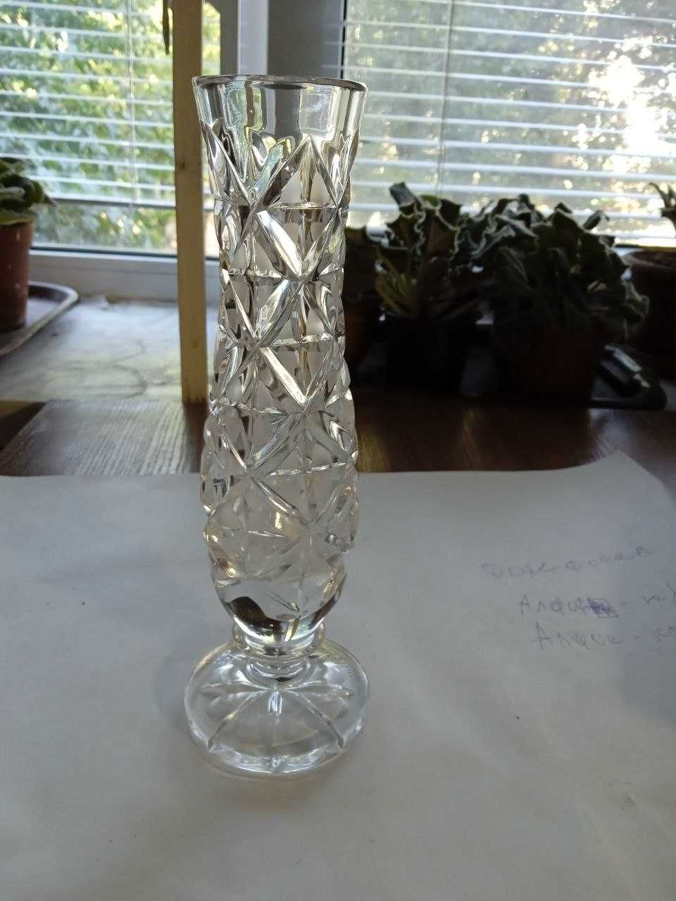 Хрустальная ваза ручной работы  на подарок